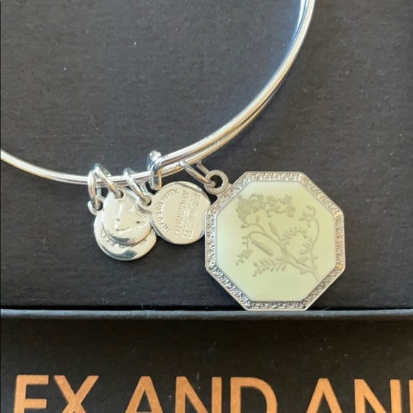 Bangle - Picture 2 of 2